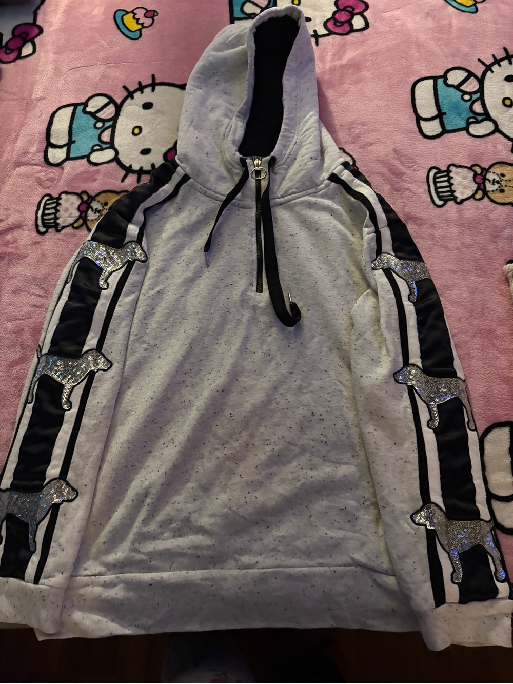Sparkle Dog Accent Hooded Pullover - Light Heather Gray & Black